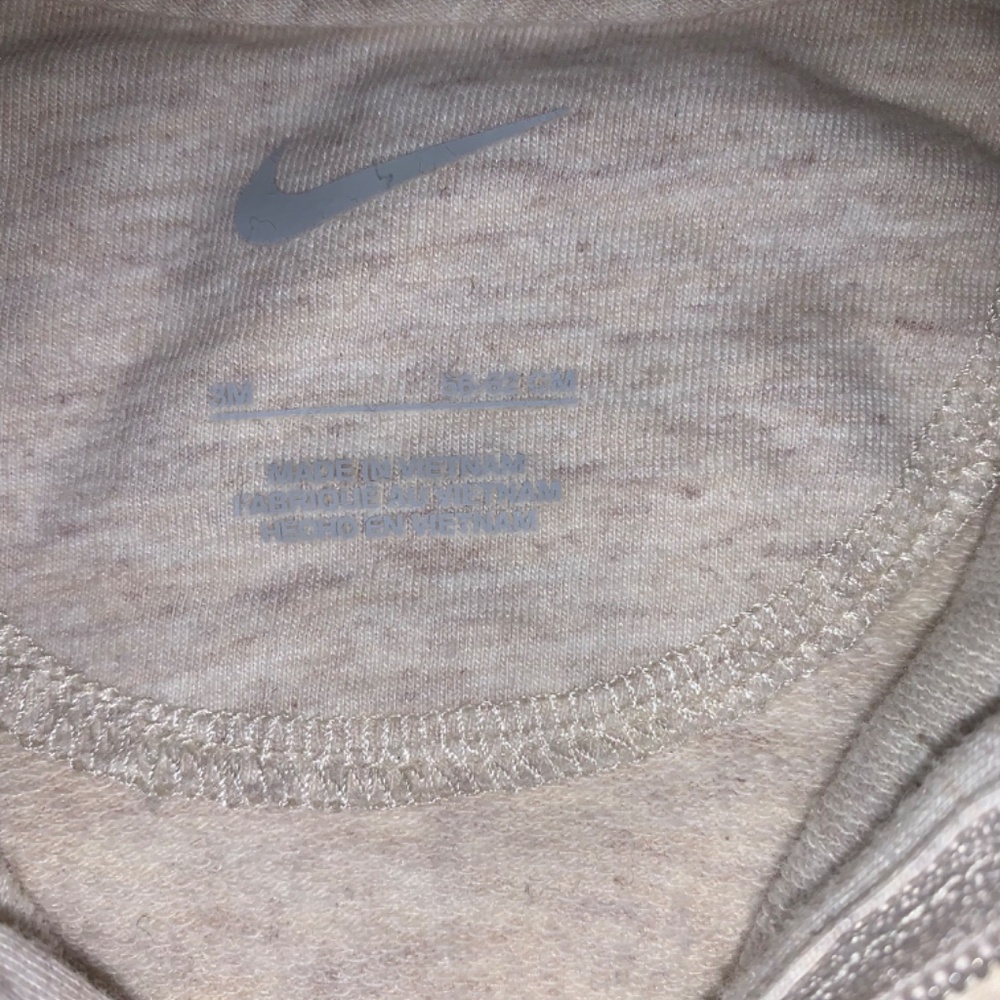 Nike set - Picture 2 of 2